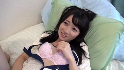 素人女子大生限定！パンティ素股でカチカチち〇ぽがアソコに擦れて赤面発情！着衣でエアセックスをしてパンティは濡れ濡れｗｗｗ