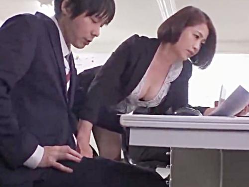 ☆エロドラマ・女上司・友田真希｜黒パンスト破り・パイズリ挟射☆仕事のストレスを男性部下チンポで解消するセクシー美熟女部長