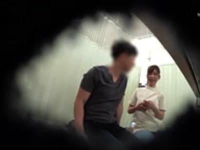 [ナンパ.エロ動画]『最近ご無沙汰なの♡』人妻マッサージ師を口説いて不倫H！お気に入り決定のエッチな映像