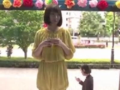 [マジックミラー.浮気]【マジックミラー】ラブラブなアベックの彼女に大人のマシンを使うとノースキンで挿入できた！興奮しちゃうビデオ