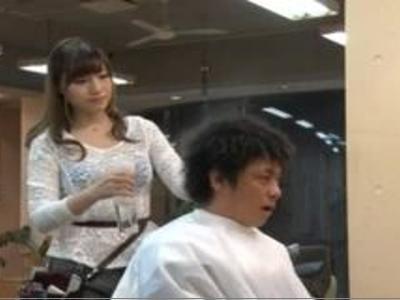 [痴女.企画]『私のせいで勃起しちゃいました？』痴女な美容師が男性客にエロエロ誘惑！最高のエロ動画