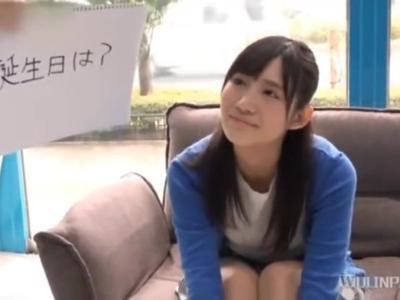 [外から見えてる??.素人ナンパ]アヒル口の女の子がデカチン男に突然挿れられよがりまくる！妄想注意なR18動画