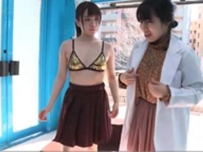 [美乳.JK]素人ナンパ『え！脱ぐんですか…』かわいいJKがおっぱいモミモミ企画でH！センズリ向きのエロ動画