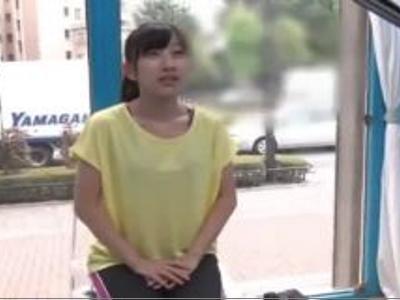 [マッサージ.リフレ]素人ナンパ『恥ずかしぃです♡』ルックス最高な女の子が膣圧チェックからの締り改善H！削除前に見なきゃ損