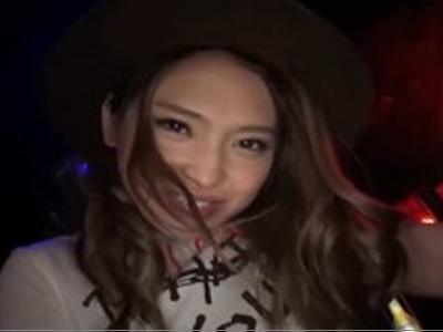 [痴女.ドキュメンタリー]『お客さんいるんですよ…』イケイケなギャル店員が店内で公開H！右手が止まらない18禁動画