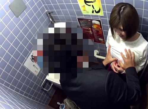 熟女＊ナンパ「おばさんを酔わせてどうするつもり？」今回は巨乳奥様にロックオン！ 推定Hカップの穂香さん35歳、推定Iカップの志保さん31歳。 見事な胸を持つお二方を全力で口説きます！