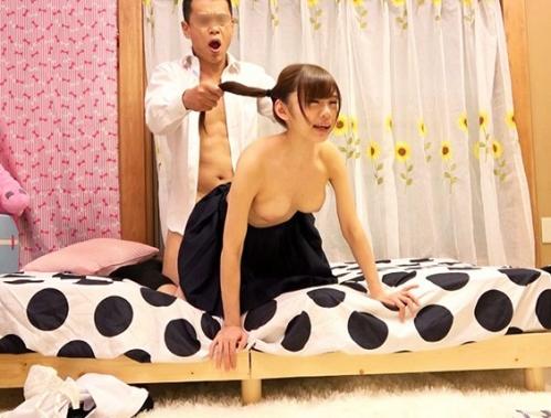 ミニ系＊ロリ巨乳＊「おにいちゃん私とエッチしたくないの？」実父とのSEXを覗いてる僕に見せつけたり、僕の友人を2人とも犯したりする小悪魔痴女ｗ【義理の妹はあどけない顔してるくせにマセた体の痴女っ子ボイン】