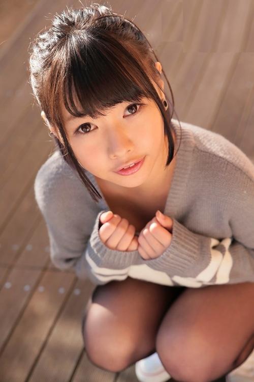 ＜ウー・ウォンリン＞憧れのジャパニーズAVファックに緊張していた彼女も次第に濃厚に絡み合いジュポジュポと音を立てバキュームフェラ！敏感オマンコで潮まで吹いちゃいました！