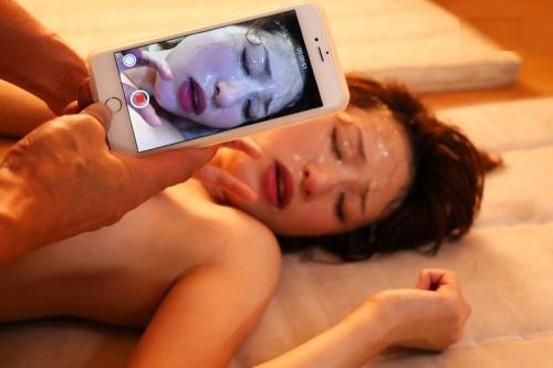 天使もえ＜女教師NTR＞先生の白い肌とオンナの匂いに生徒達の性欲が暴走する。恥辱の教室！恥態を撮られながら愛する先輩の目の前で集団輪姦