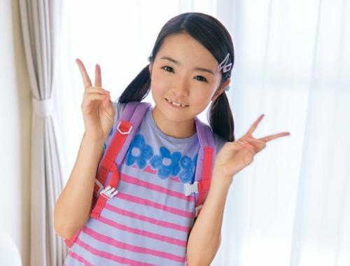 【ロリ・嫁の連れ子】ちっちゃくても気持ちいものは気持ちいいんだなｗｗ？　嫁の連れ子にいたずら