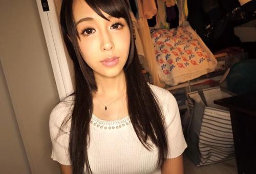 ＊ 人妻＊キメセク＊「私に薬漬けにして毎日犯しまくってください。。」旦那に内緒でキメパコ！エロいカラダの人妻がイキまくり！【スレンダー巨乳の美人妻は旦那に内緒でキメパコ性交 宝生リリー】