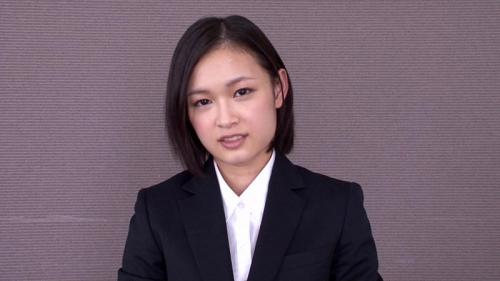 竹内真琴＜就活女子大生と性交 ＞就活に忙しくセックスは数ヶ月ぶりだという彼女のスーツを剥いて胸を揉み、脚を広げるとパンツに鮮明なシミが。