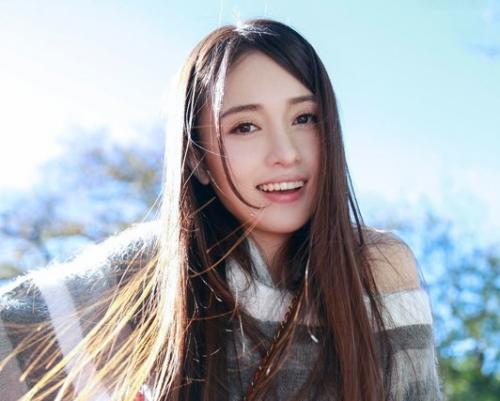 【石田カレン 】ラテンの性欲が暴走し、騎乗位のみならずバックや正常位まで求める大興奮な展開！！