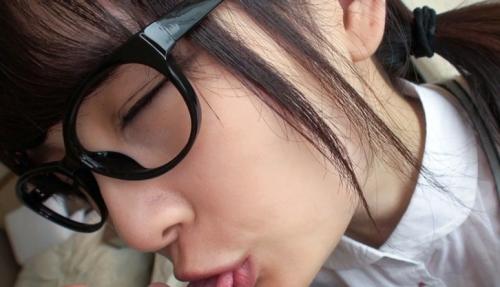 【跡美しゅり】学校の図書館で見かけたおとなしそうな文系女子とホテルでセックスしたら、実はエスちゃんで逆に責められてしまった。