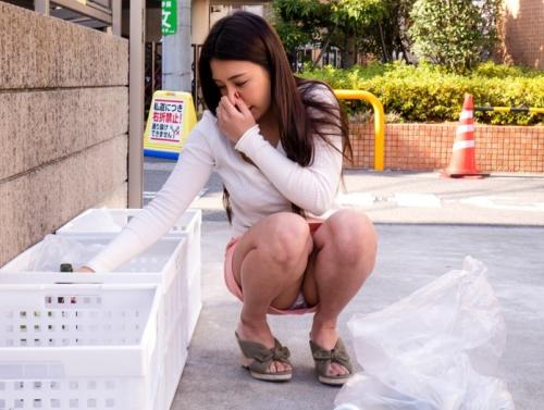 【人妻NTR 】「イヤだわあのヒト…」超潔癖性だった筈のウチの妻が腐臭漂う近所の浮浪者様にいつの間にかアヘアヘとねとられてしまった話です
