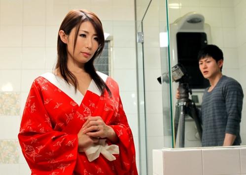 ＜アナルセックス＞義弟の隆二は繁華街でバーを経営。しかし裏ではタレント事務所と称して訪れた女性を調教、友人が経営するアナルセックス売りのデリヘルに斡旋していた