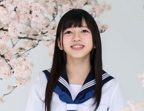 ＊新田みれい＊JK＊ミニ系＊　絶対的美少女降臨ｗｗｗｗ　この春、高校を卒業したばかりの18歳。【目が合った時の衝撃、秒速30万キロ超。 新田みれい 】