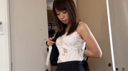 ＊JK＊着エロ＊初美沙希　私の制服の中に咲くレースの花畑を荒らしてください…」そんなHな制服女子校生にスリップを着せてフェチ三昧！バイト先の先輩達と…担任と…見ず知らずの男達と…【スリップ白書 ～女子校生のスリップをもう一度～ 初美沙希】