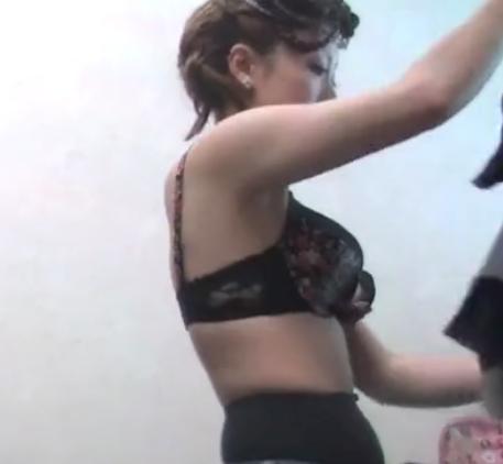 【 盗撮 】ウエディングドレスを着た幸せそうなお姉さんが盗撮被害に！！！