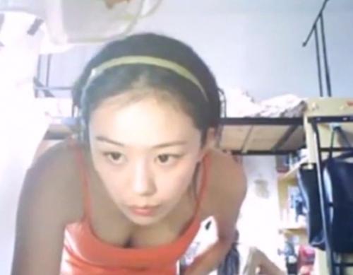 女子寮のカメラをハッキングしたらおっぱい丸見えの美女が写ってしまった！！！