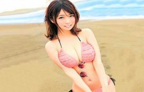【巨乳】『ま、まぶしすぎんぜぇーっｗｗｗ』ルックスもおっぱいも神がかってるビキニっ子をナンパして生ハメ鬼ピスって膣内射精