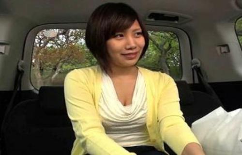 【中出し】☆☆☆人妻ナンパ☆☆☆清楚な顔してめちゃくちゃスケベな美女奥さんが美乳おっぱい揺らしながら他人棒で不倫NTRセックス！
