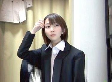 ＃素人ナンパ盗撮　お金をいくら積んでもヤラせない就活生が、社会人への憧れを利用されなし崩し的にセックス！