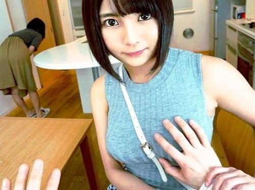＃童貞を殺すニット「…お姉ちゃんには内緒だから…♡」ノースリーブ着衣おっぱいで彼女の妹が誘惑してくる！
