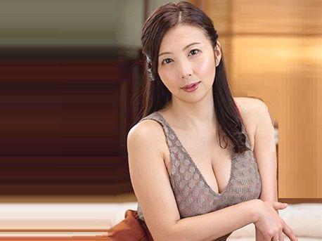 ＃熟女「ある日、浮気相手とのセックスを息子に見つかってしまって…。」