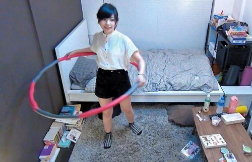 ＃素人ナンパ＃盗撮「絶対にイヤ！」結局負けて拒否るもブラジャー姿で卓球するハメにw始めて見る先輩チンポに戸惑うも、恋心から拒否しきれず美巨乳を揺らしラブH！