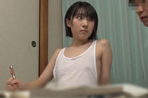 ＃着エロ「貧乳の妹の自宅での無謀なノーブラが…。」乳首が超敏感美乳妹は乳首いじりで失神爆イキ連発！