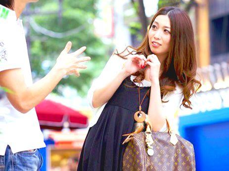 ＃素人　スレンダー人妻をナンパ！脱がせたら喘ぎまくりのイキまくり♡ホテルでハメ撮り中出しっ！