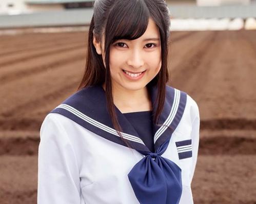 ＃素人＜MM号＞エッチな質問をして盛り上がり、恥ずかしくって騒ぎながらも大人チ○ポを見て、嬉しくなっちゃうJK!