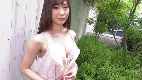 ＃美谷朱里　166センチの高身長スレンダーボディにストレートのロングヘアーが目にとまる美少女。