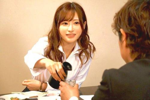 ＃出張先相部屋　女上司のいたずら誘惑を真に受けた部下が1美人上司と童貞部下が出張先の相部屋ホテルで…