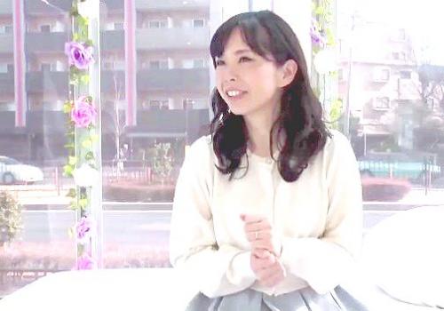 ＃人妻ナンパ　普段隠していた性欲と欲望を大爆発させた奥様の膣からは本気でイってるからこそ溢れ出る大量の白濁汁！