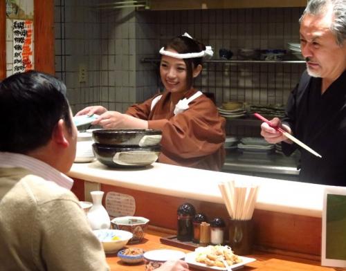 ＃人妻NTR＃熟女　ある日、経営不振の影響で、店への銀行融資が止まる事を知ったみゆきは、銀行の顧問弁護士・一条寺のもとを訪ねるが…。