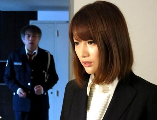 ＃秘書「…や、やめて下さい！人を呼びますよ！」高嶺の花の美人秘書が、しがない警備員に犯されて…。