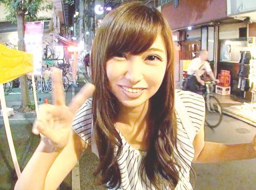 ＃素人「臨場感あふれるガチ素人娘のハメ撮りVTR！！」自撮りに夢中なスキだらけのミニスカ女子をナンパ！