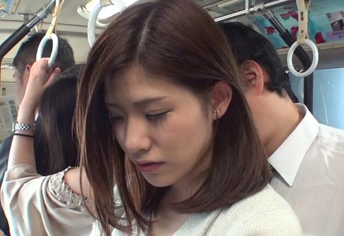 ＃痴漢＃OL　満員バスに乗ったら目の前の通勤OL風の女のタイトスカート尻が僕の股間に密着してくるので勃起してしまった。【通勤バスはギュウギュウの満員で目の前には黒パンストのOLだらけ！どうしょうもなく興奮しちゃった僕は生チ○コ擦りつけたら握り返してきた10】