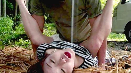 ＃ヘンリー塚本「犯されたい。」男たちに、メチャクチャに犯されたいという願望。いきり立った男のソレが、私の下半身を貫いた時、私はこの世のものとは思えない、恐怖と絶望で彩られた快楽を覚える。