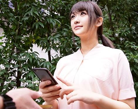 ＃素人「新宿でタワマン住みの人妻ナンパ！」一度ハメたら…チュパチュパち◯ぽを貪り何度も何度も求め出しスケベ本性をさらけ出してくれました！