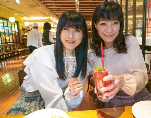 ＃母娘ナンパ　母娘を交互にハメ倒し野獣のような声を上げピクピクとイキまくる様はまさに親子！