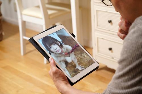「アナタに伝えなきゃいけないことがあります。私は先輩に犯されました……これから見せる動画はその時の映像です」【スポーツ美少女の彼女が他の男から調教されていて、その模様をビデオレターで見せつけられるという最低最悪な状況 麻里梨夏】