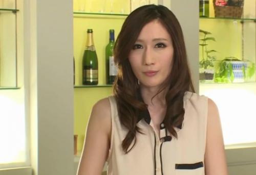 ＃女子アナ　ノーブラTV出演で視聴率が急上昇！マイクの代わりにチンコを握り…放送中にパイズリ！生放送で生中出し！