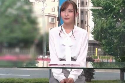 ＃素人JD「見物客にガン見されても何があってもカメラ目線！」女子アナ志望の高学歴女子大生！