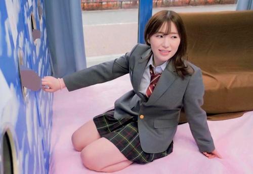 ＃素人「本当に外から見えない！？」ミラー越しの彼氏の前でNTRセックス！