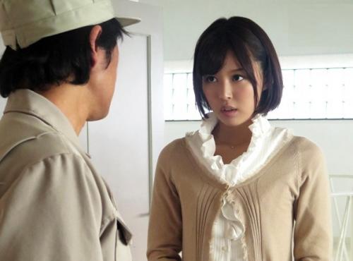 ＃葵つかさ＃人妻＃レイプ　家に置いておいた多額の現金が引き金となり、引っ越し業者の男にレイプされる！