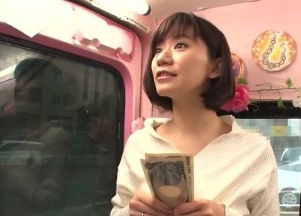 ＃人妻ナンパ«MM便»久しぶりのセックスに感度が上がった人妻は子宮を激ピストンされ旦那を忘れてイキまくり！！