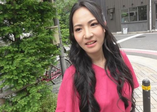 ＃素人　人妻のご自宅訪問！アソコを触られると止まらない、自ら騎乗位で生挿入他人棒でイキまくる。